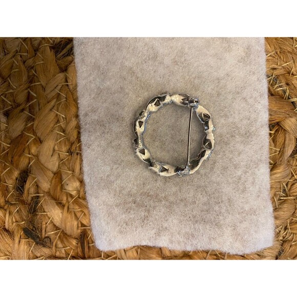 Vintage Crown Trifari Rhinestone Circle Wreath Pin Brooch Patent 151914 - Picture 5 of 9